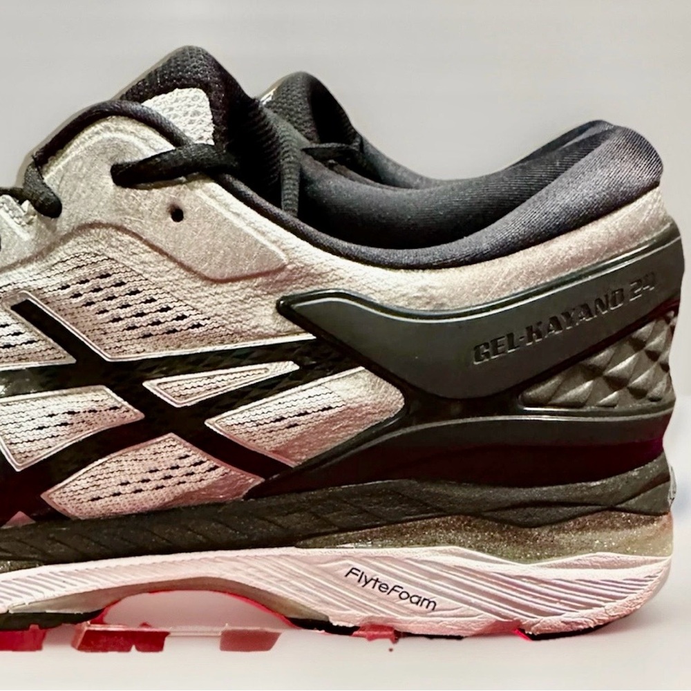 ASICS Men’s Size 10.5 Dynamic Duomax T749N Running Shoes Silver & Black GREAT - Picture 8 of 16